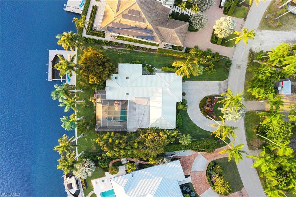 https://bt-photos.global.ssl.fastly.net/naples/orig_boomver_2_226003400-2.jpg