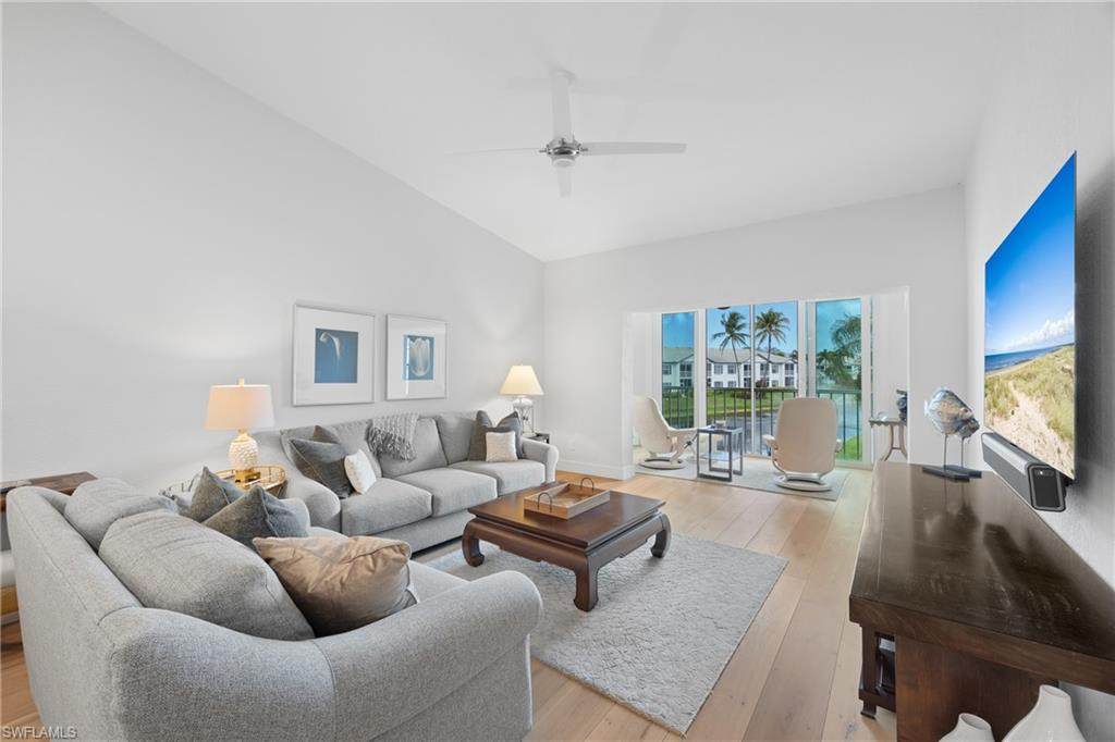 818 Tanbark Dr - Photo 1