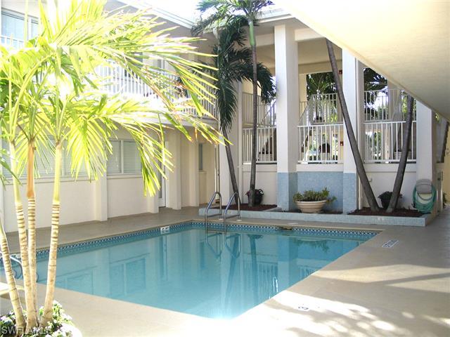175 S 5TH Ave S #203, Naples, FL 34102 (#212014402) :: Homes and Land Brokers, Inc