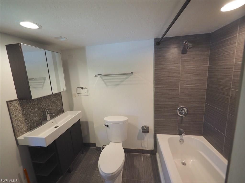 826 Wiggins Pass Rd - Photo 1