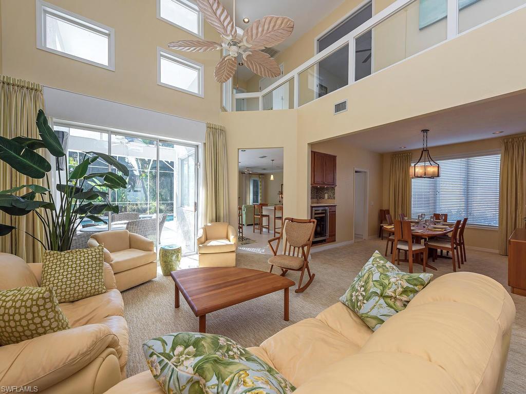586 Eagle Creek Dr - Photo 1