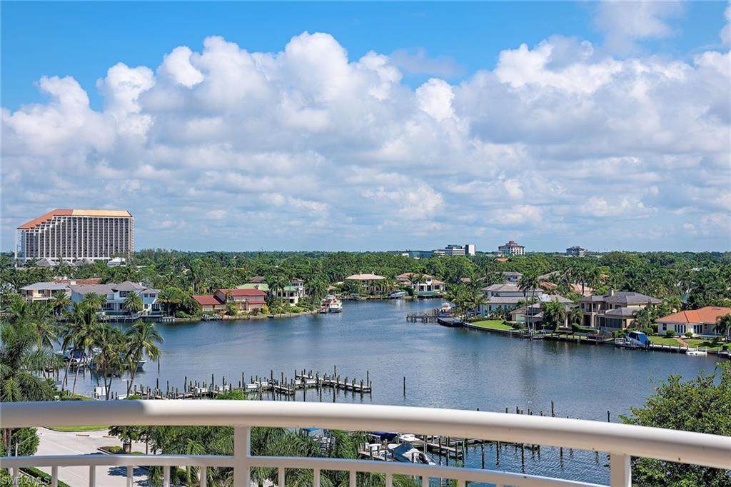 4501 Gulf Shore Blvd - Photo 1