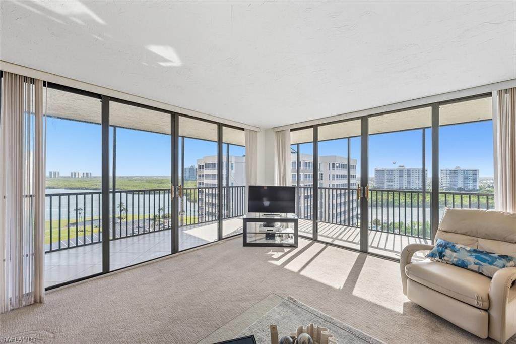 11 Bluebill Ave - Photo 1