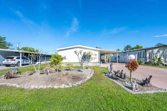 131 Grassy Key Ln - Photo 1