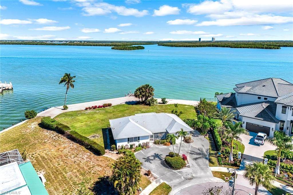 980 Iris Ct - Photo 1