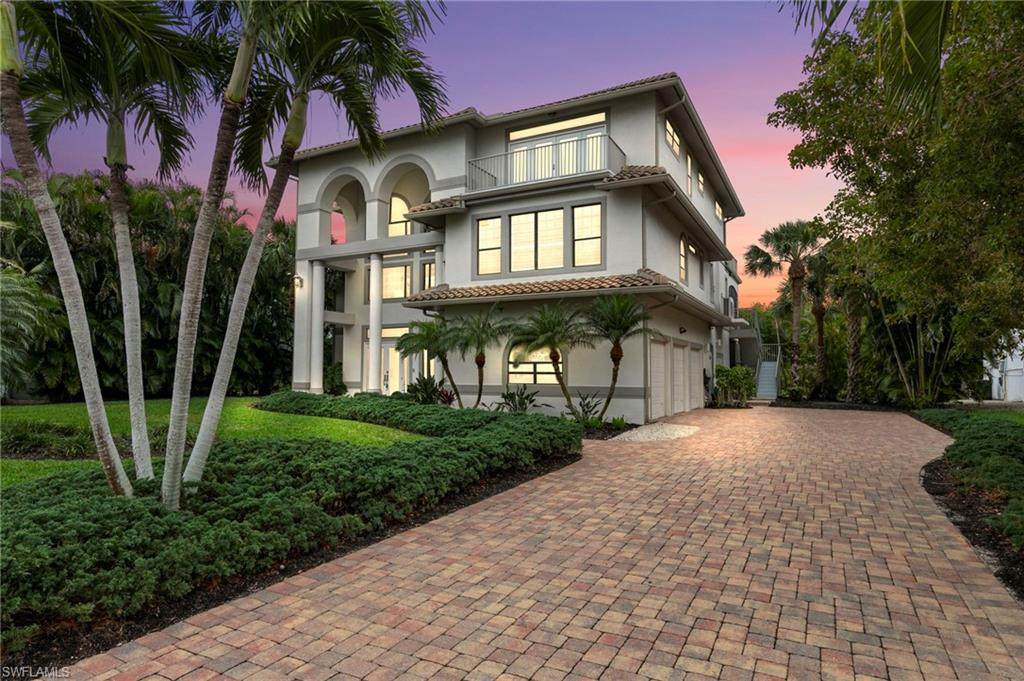 516 Spinnaker Dr - Photo 1