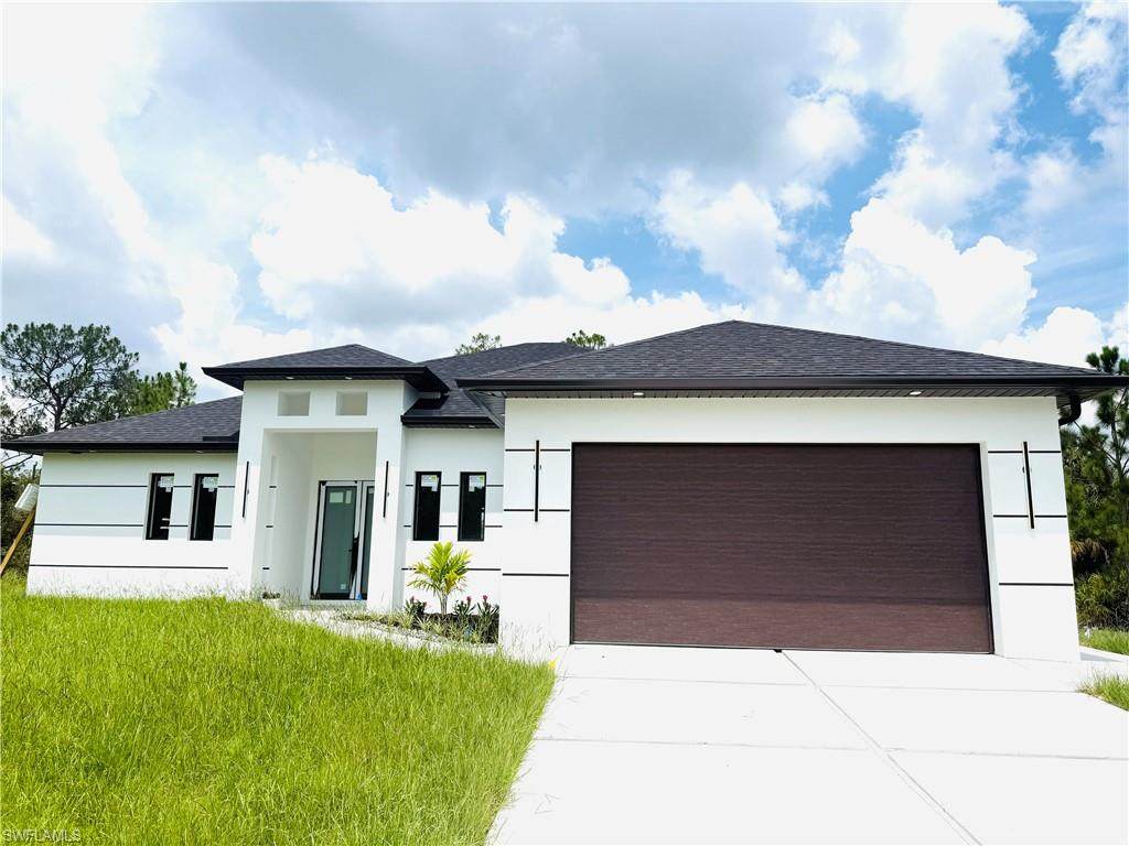 1421 Poinsettia Ave - Photo 1
