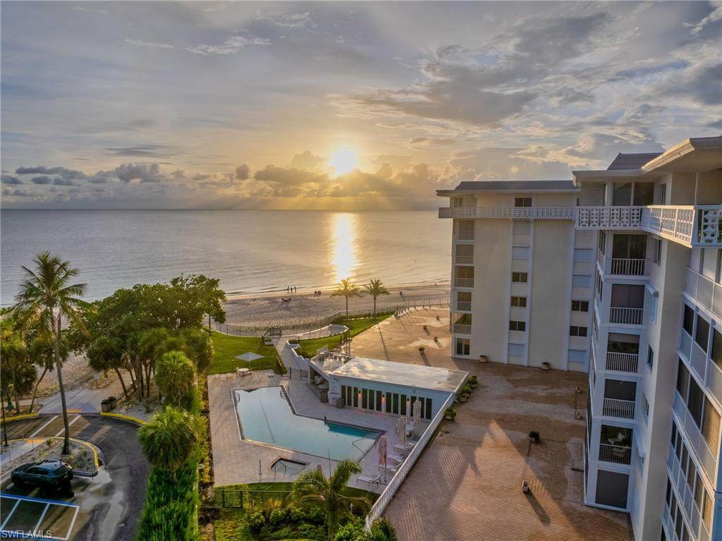 3401 Gulf Shore Blvd - Photo 1