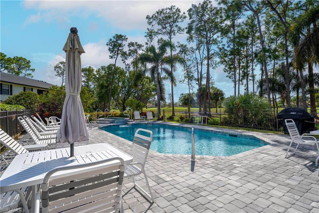 809 Augusta Blvd - Photo 1