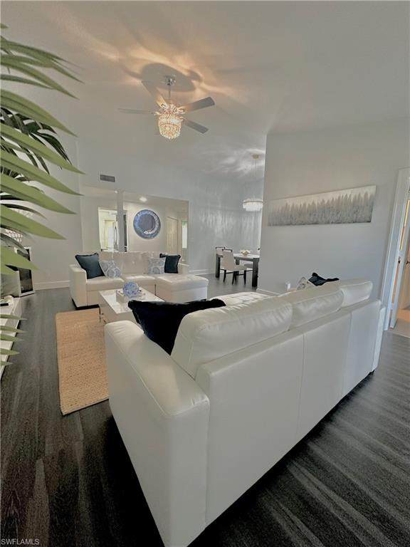 9828 Luna Cir - Photo 1