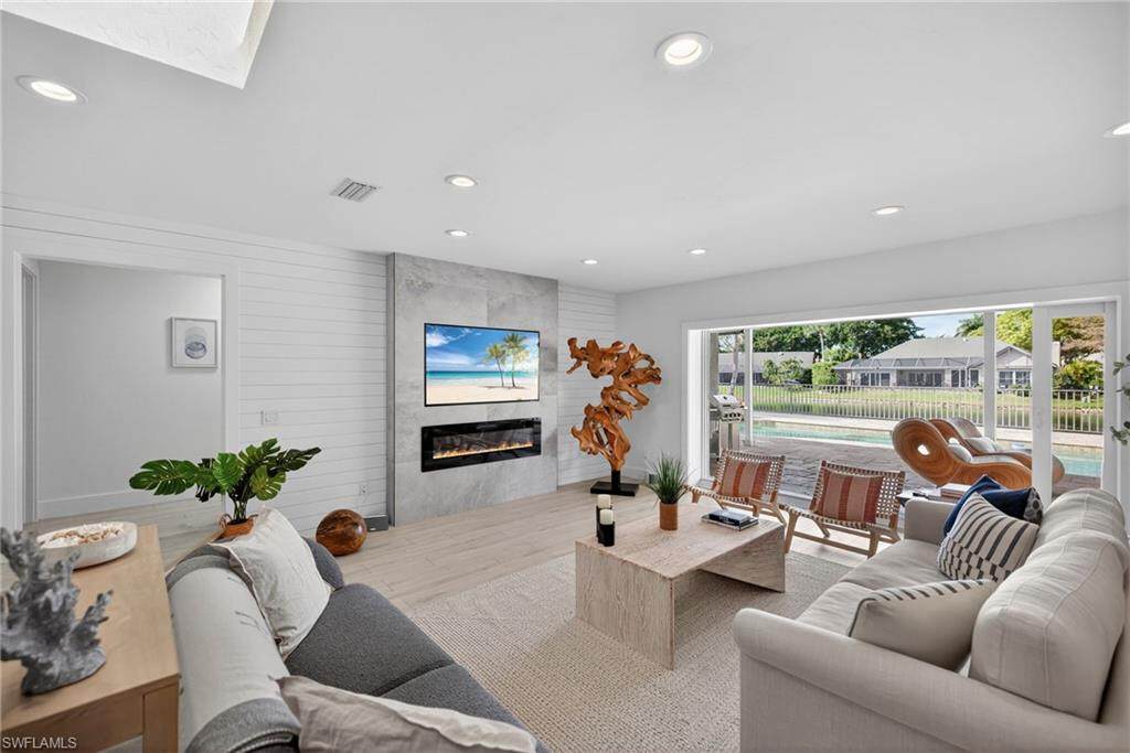 2341 Mayfield Ct - Photo 1