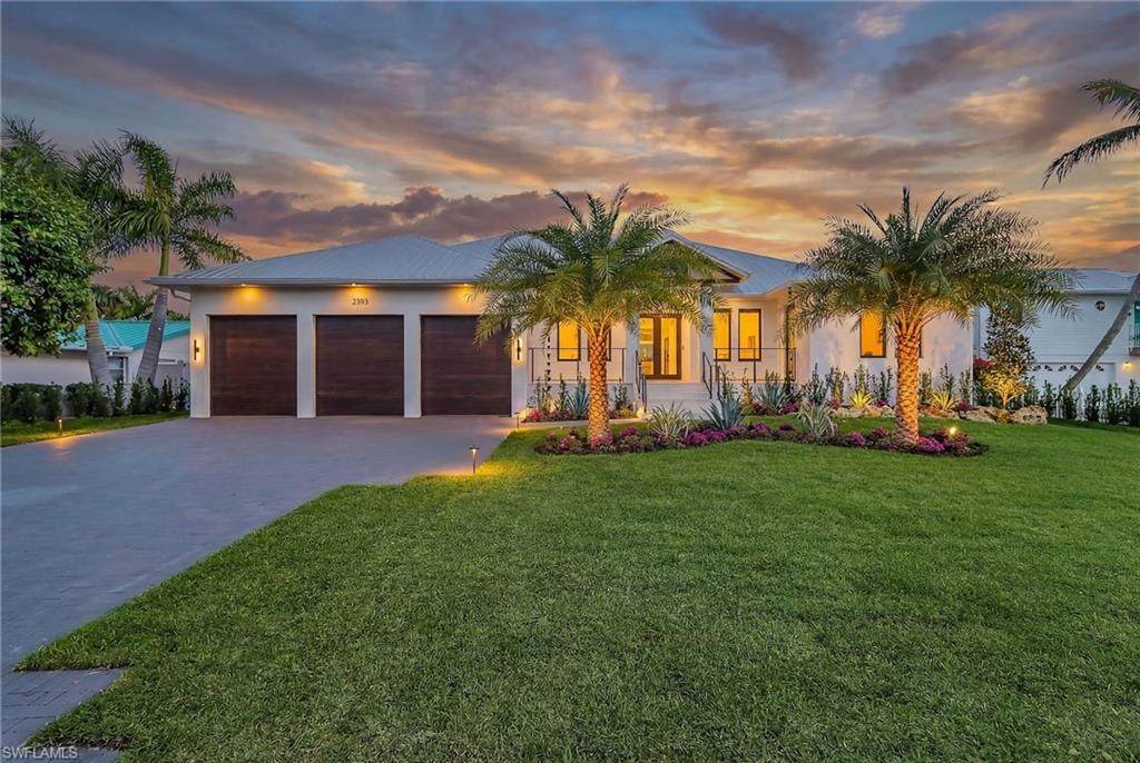 2393 Longboat Dr - Photo 1