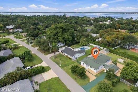 1657 Ardmore Rd - Photo 1