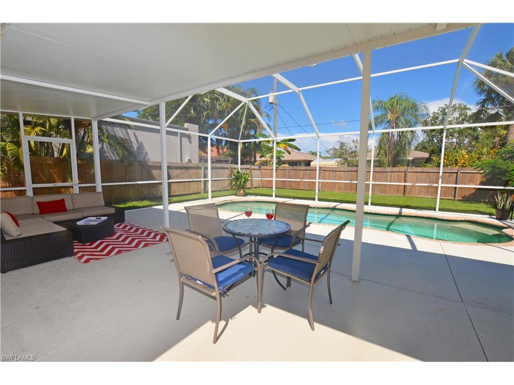 779 98th Ave - Photo 1
