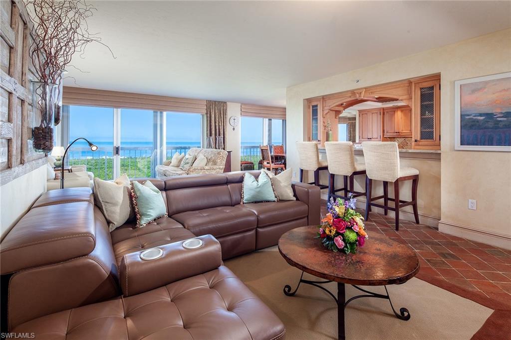 6101 Pelican Bay Blvd - Photo 1