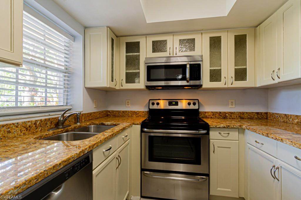491 Quail Forest Blvd - Photo 1
