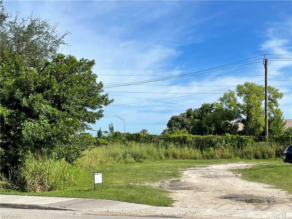 1503 Maple Dr - Photo 1