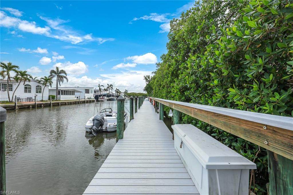 3072 Sandpiper Bay Cir - Photo 1