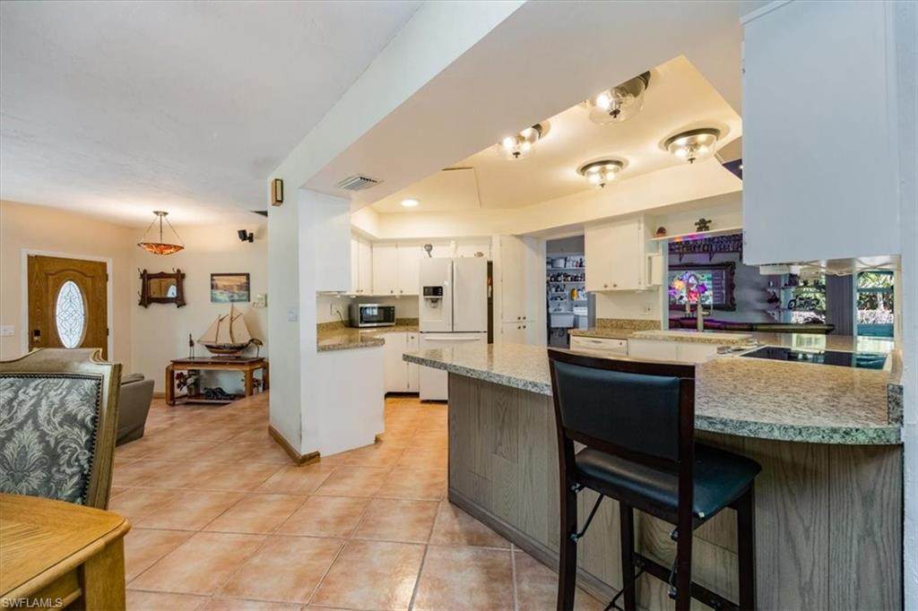 813 105th Ave - Photo 1