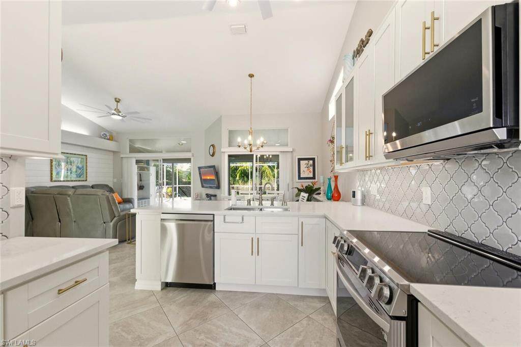 912 Belville Blvd - Photo 1