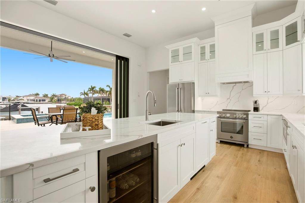 211 Landmark St - Photo 1