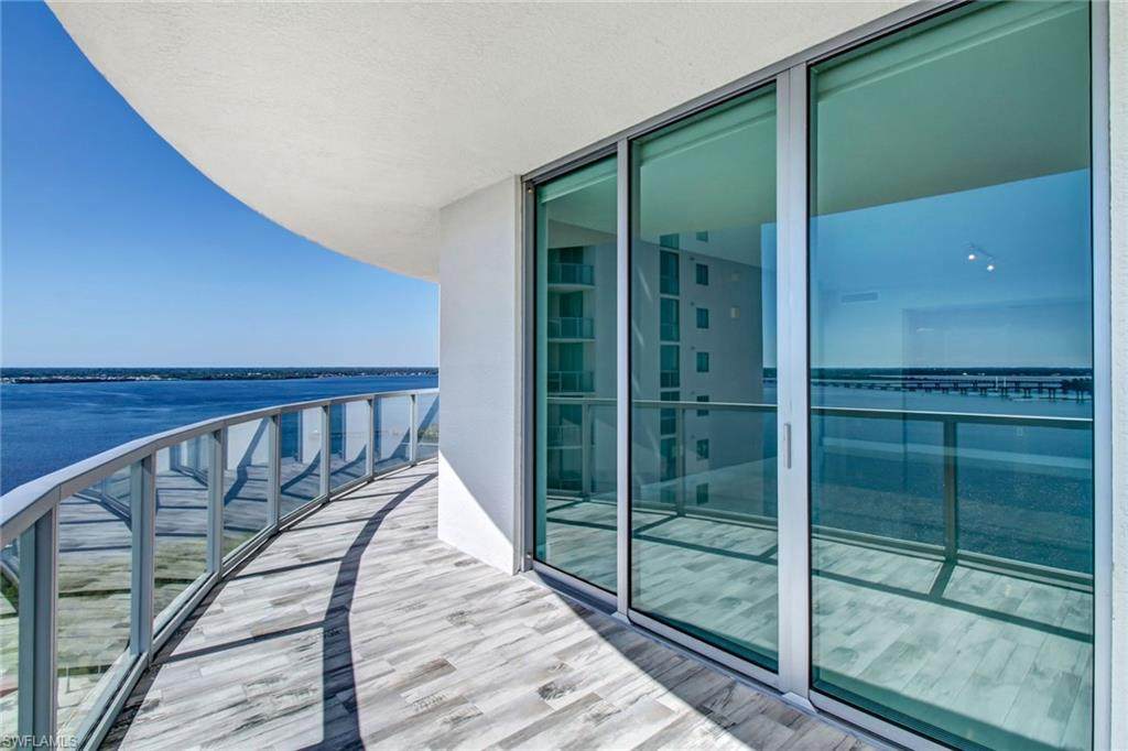 3000 Oasis Grand Blvd - Photo 1