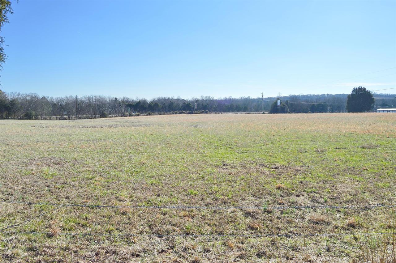 1240 Peyton Rd - Photo 1