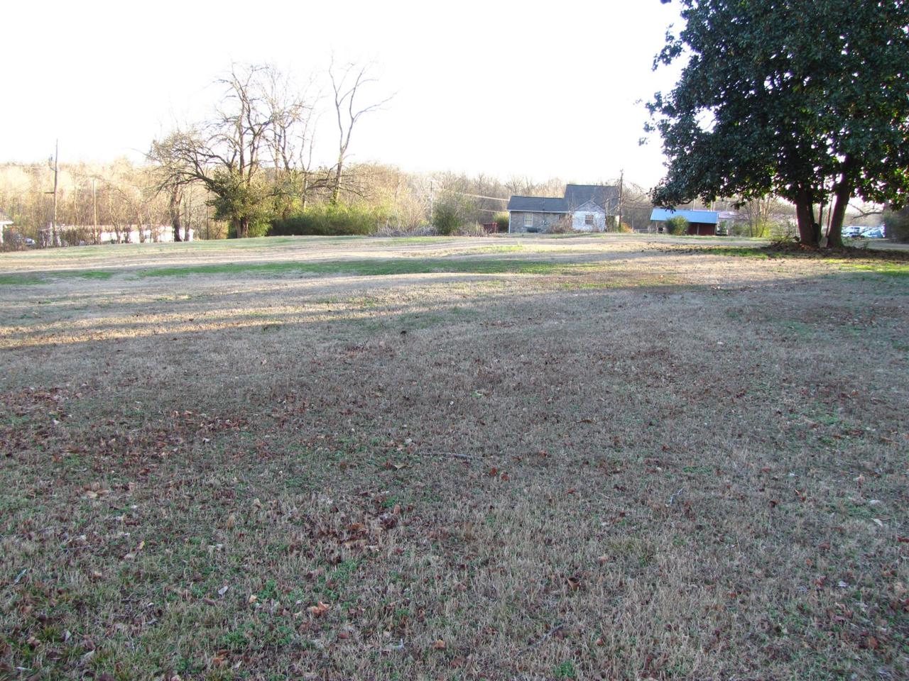 311 Capital St - Photo 1
