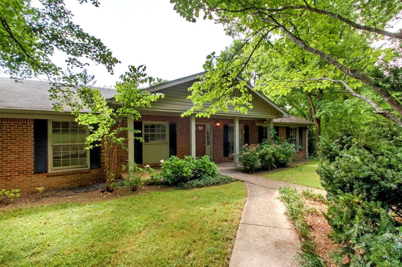 4612 Skymont Dr - Photo 1