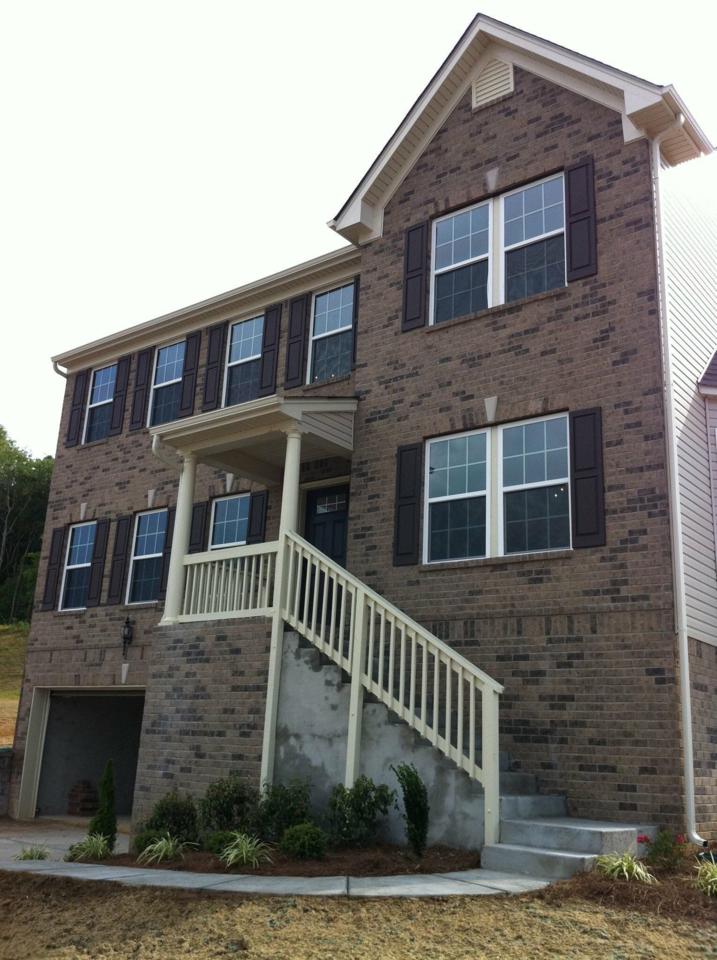 600 Wolfeboro Ln - Photo 1
