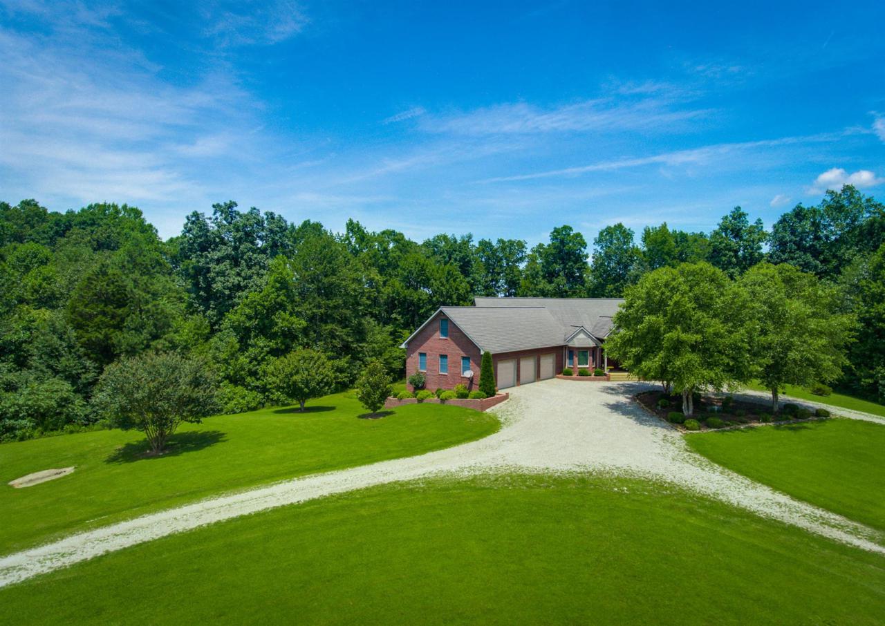 376 Magnolia Lane - Photo 1