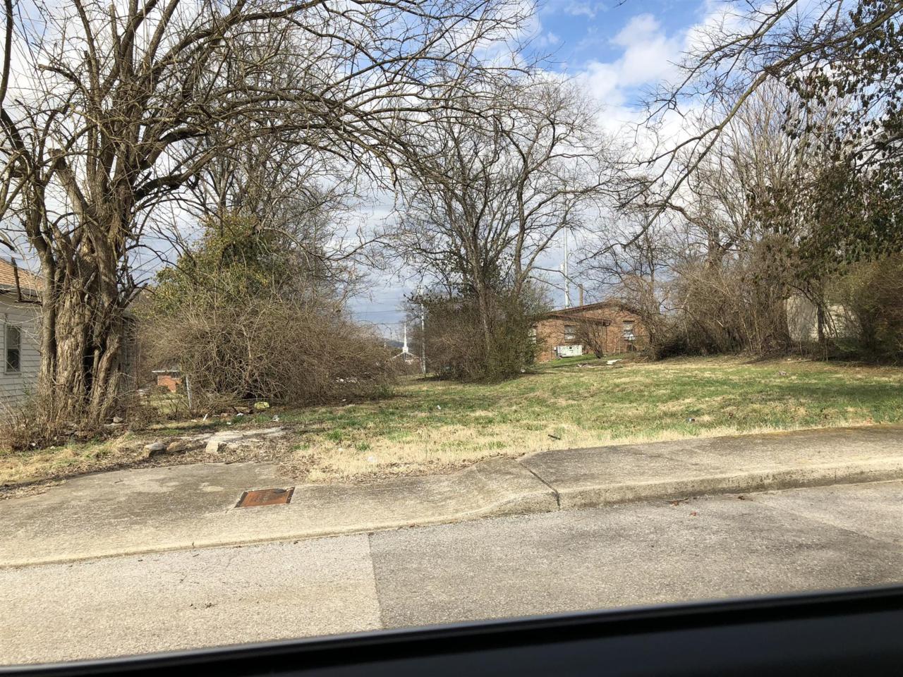 2714 Batavia St - Photo 1