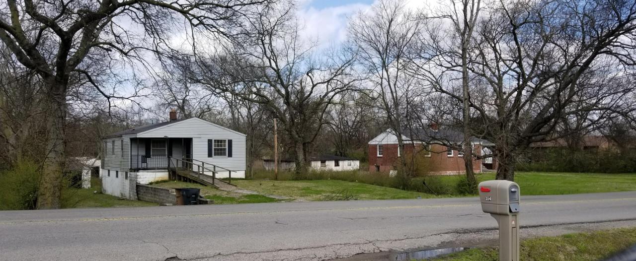 369 Ewing Dr - Photo 1