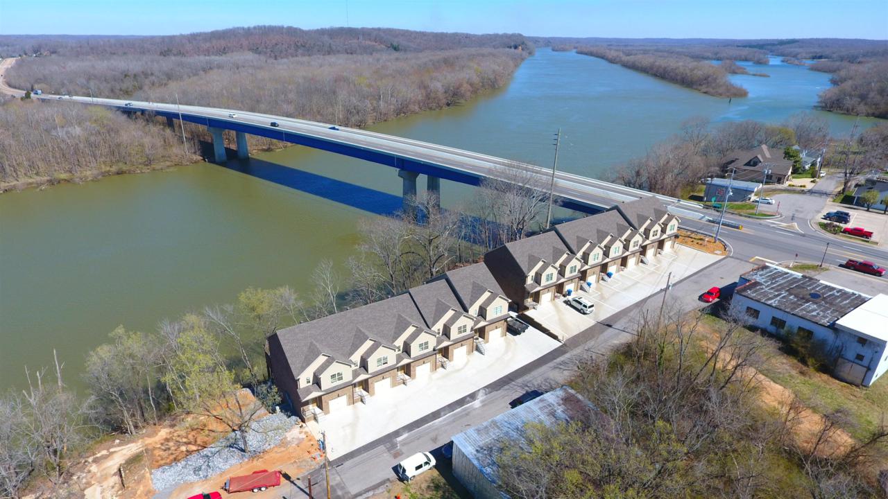 115 Water St - Photo 1