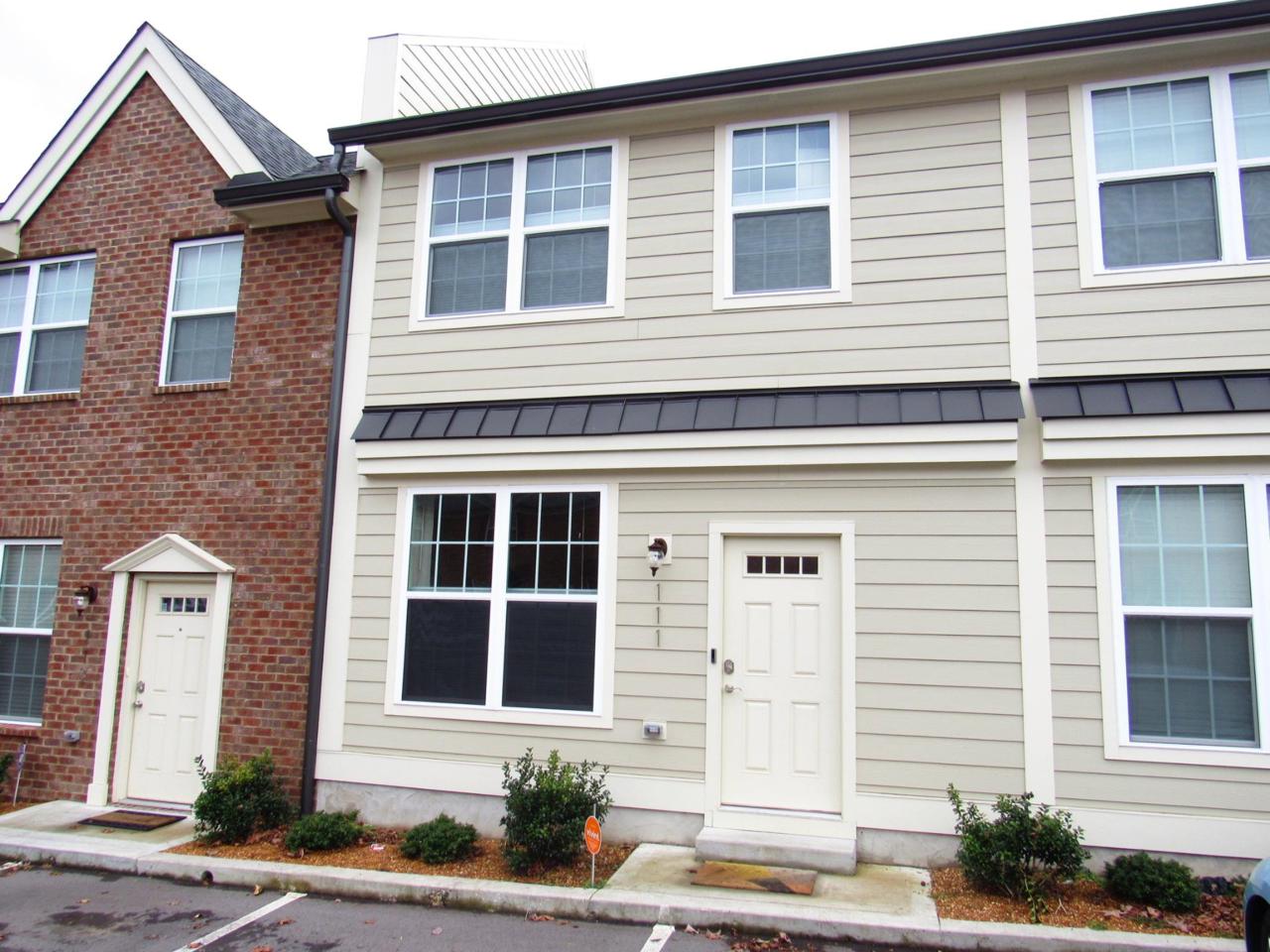 111 Porter Ter - Photo 1