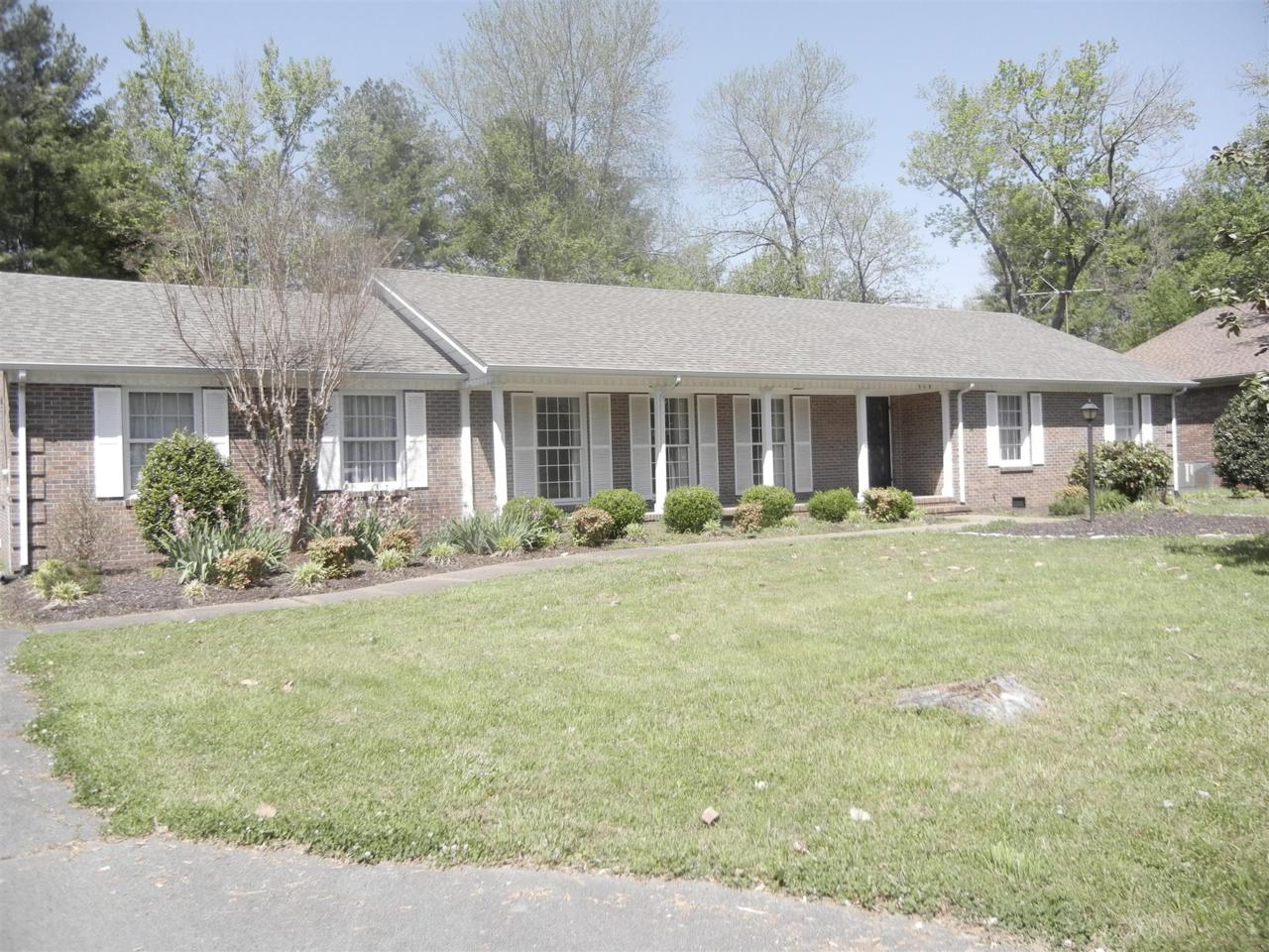 315 E Northfield Blvd - Photo 1