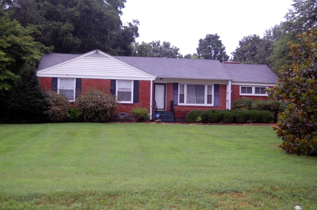 526 Inwood Dr - Photo 1
