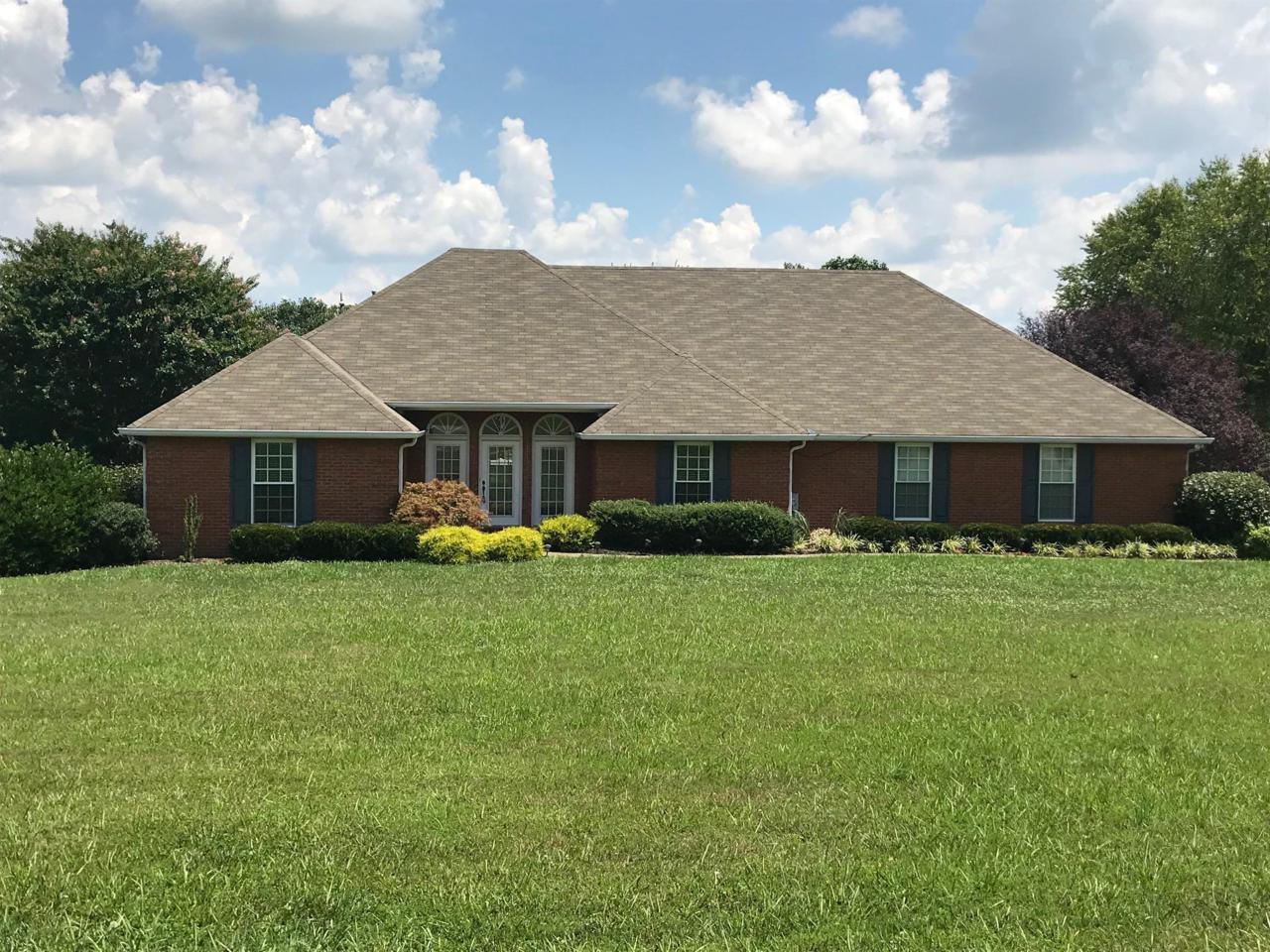 206 Drakewood Dr - Photo 1