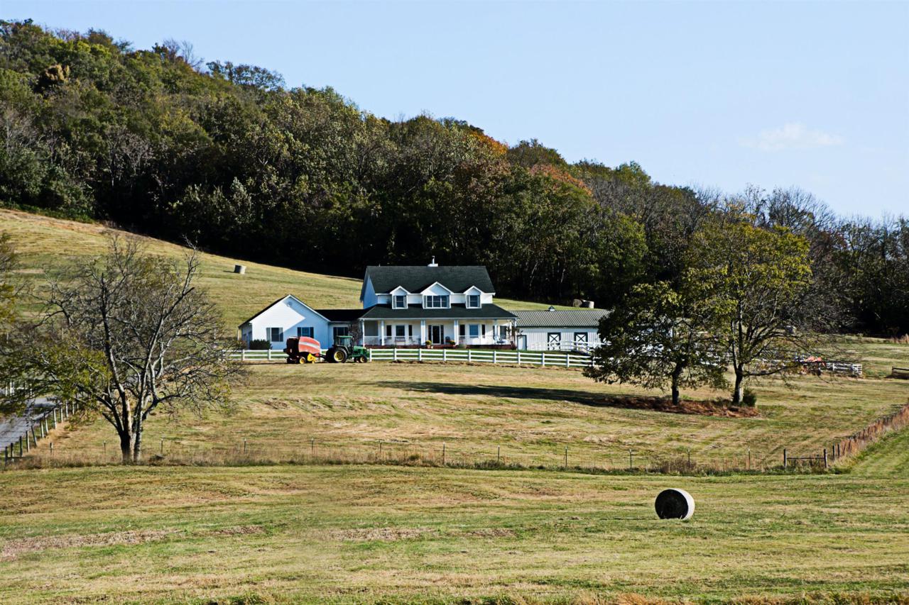2131 Hwy 130-W - Photo 1