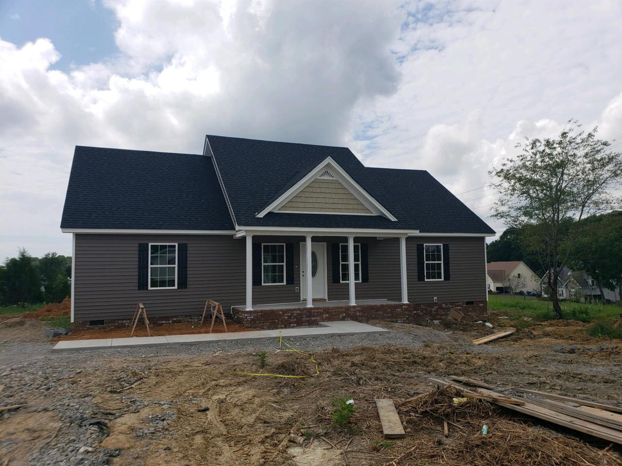 106 East Carter Road - Photo 1