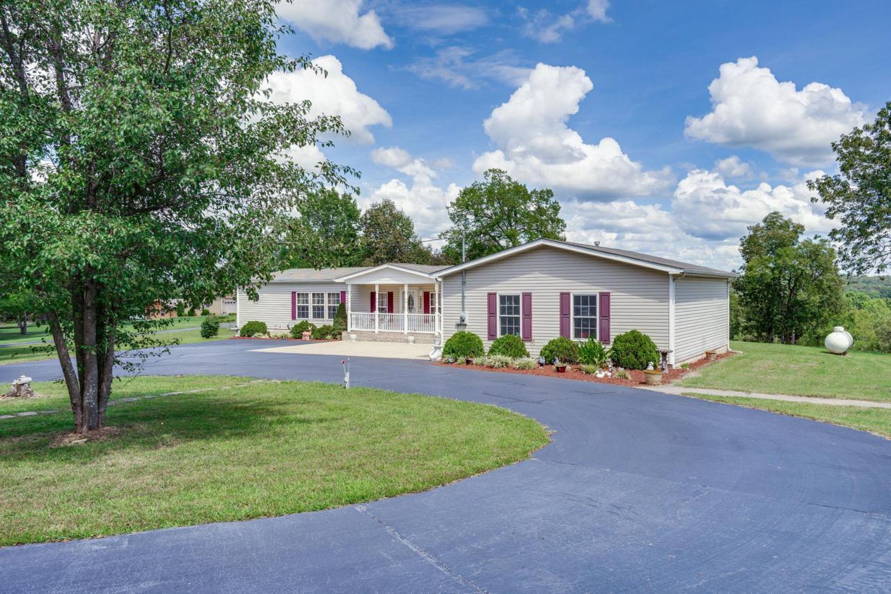 2096 Paradise Dr - Photo 1