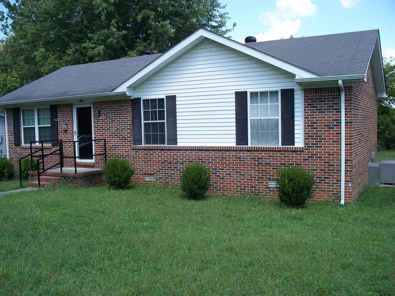 304 Bell St - Photo 1