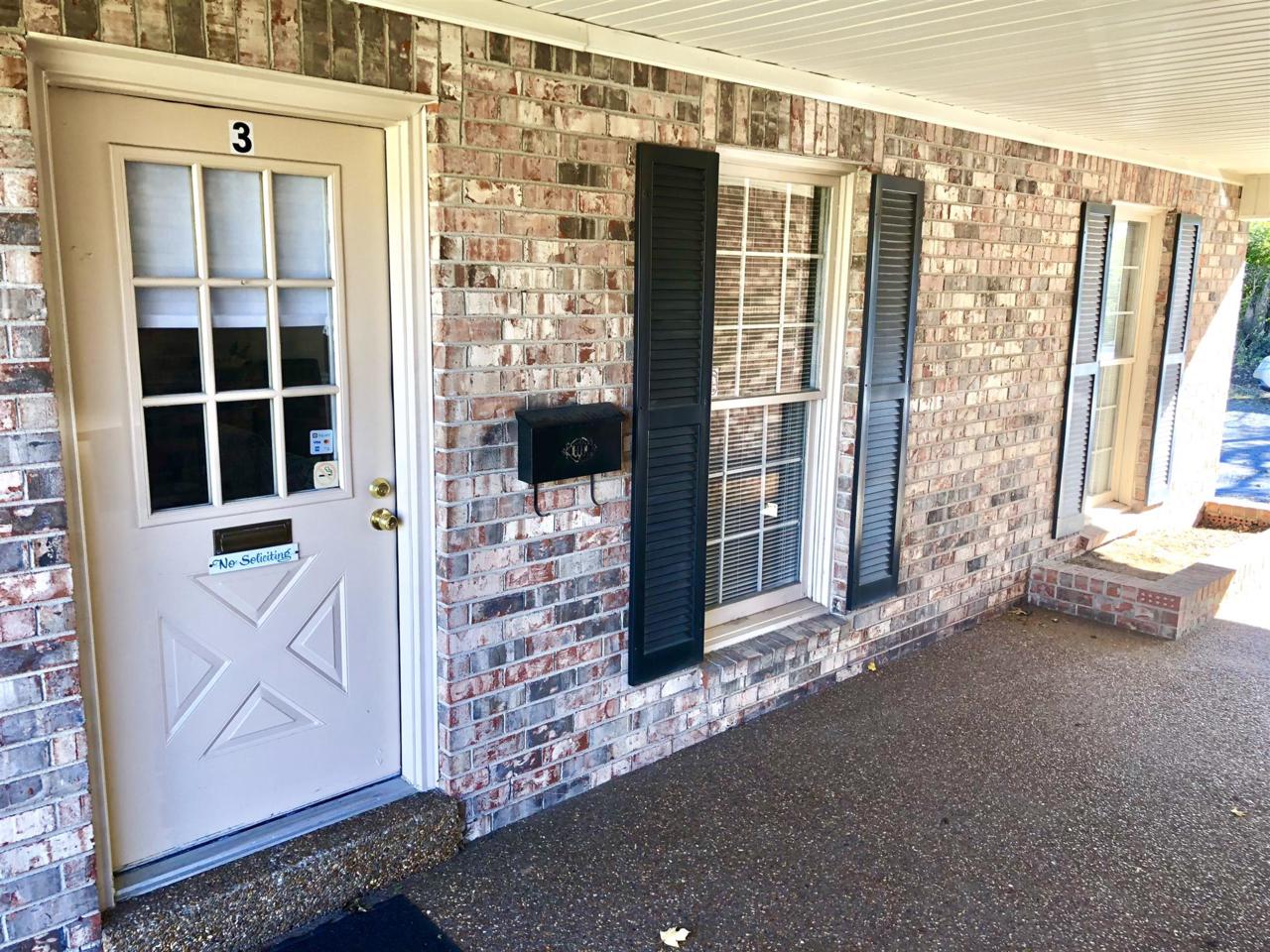 635 E Main St - Photo 1