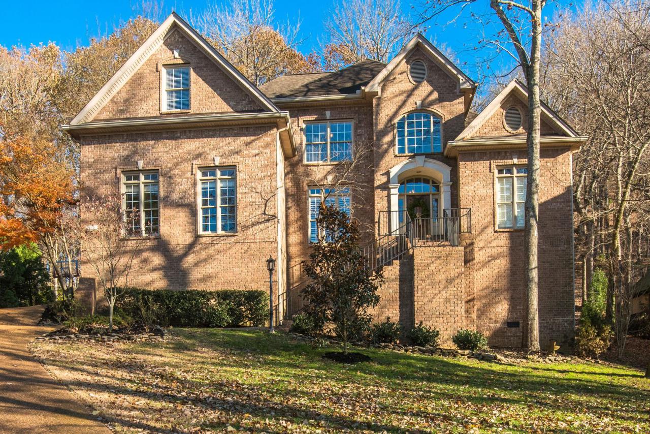 104 Hampsted Ln - Photo 1