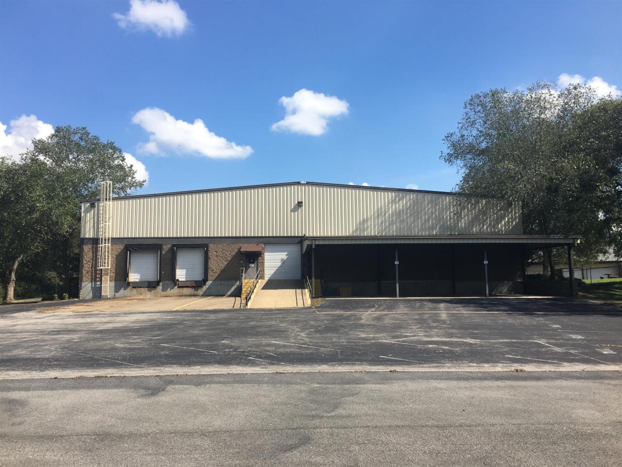 410 Belvedere N - Photo 1