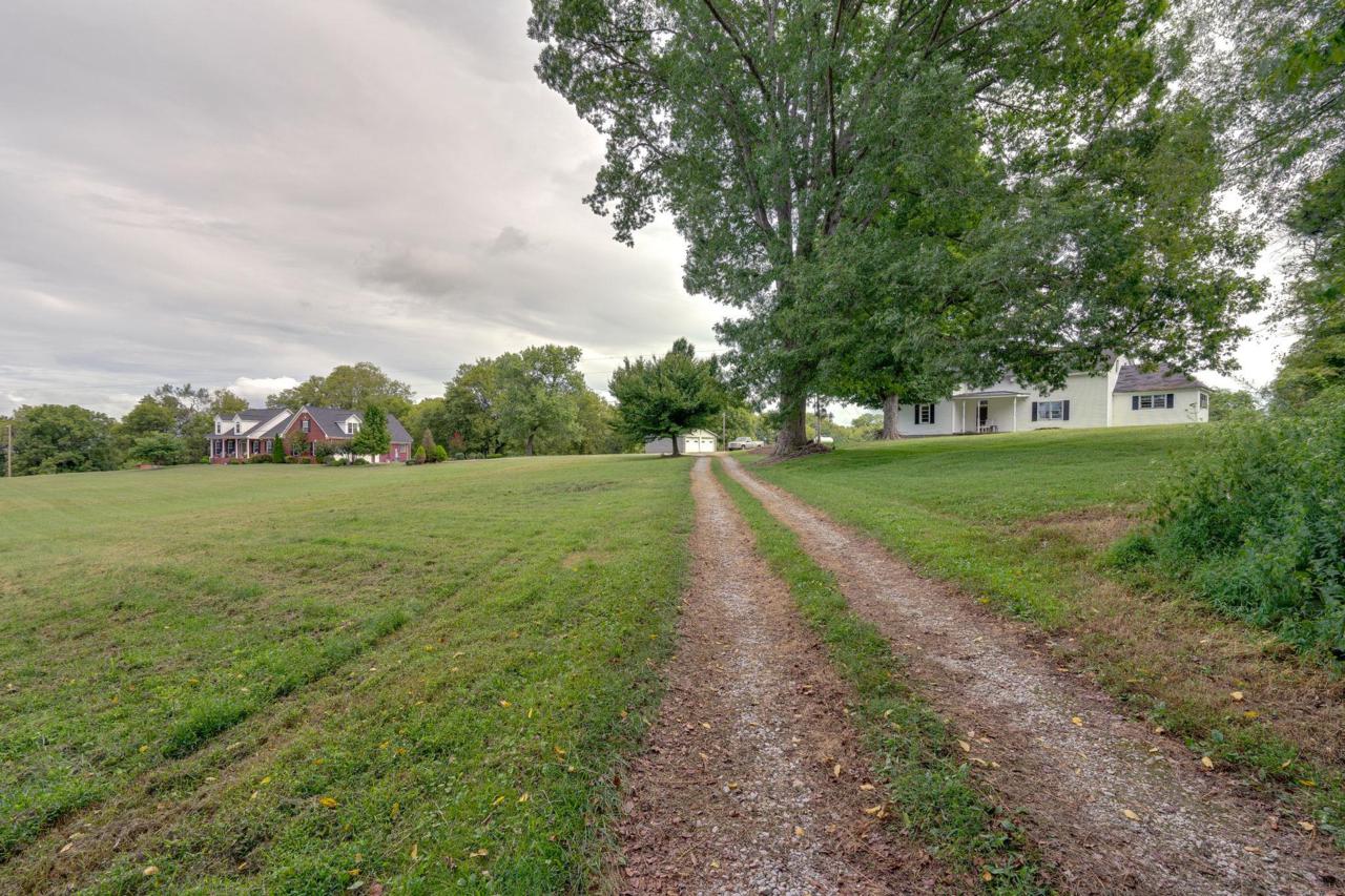 1934 Howard Moore Ln - Photo 1