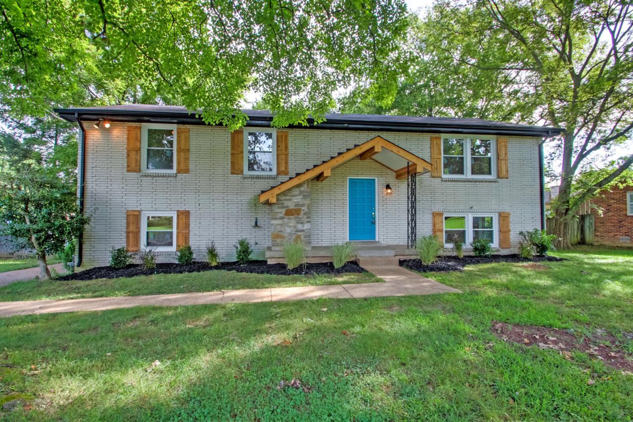 704 Tobylynn Dr - Photo 1