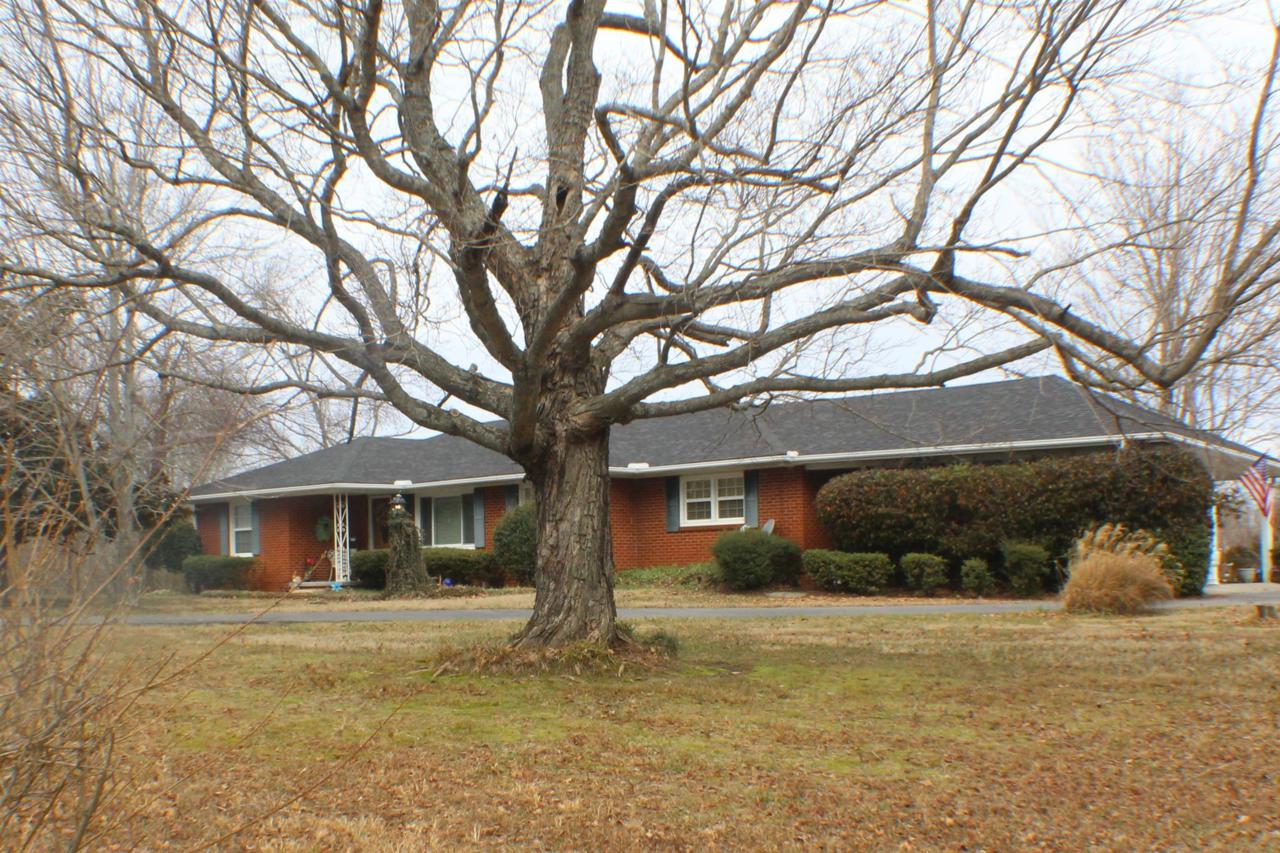 1040 Denny Rd - Photo 1