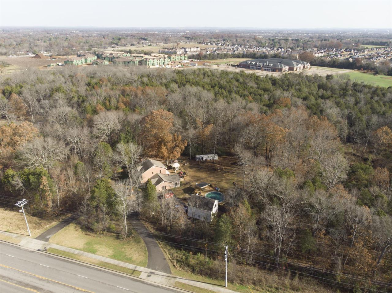 4130 Veterans Pkwy - Photo 1