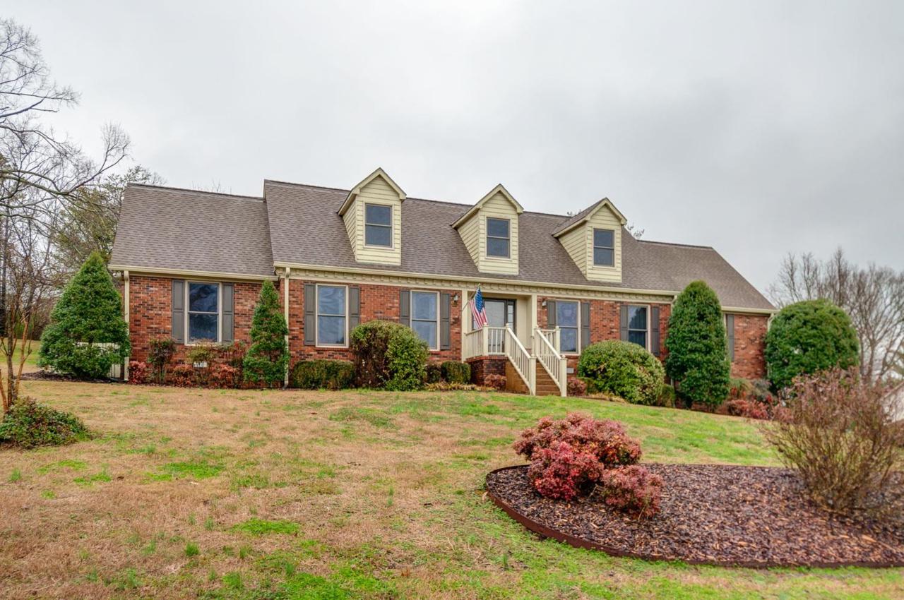 1502 Heritage Dr - Photo 1